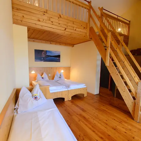Jufa Am Hotel 3*