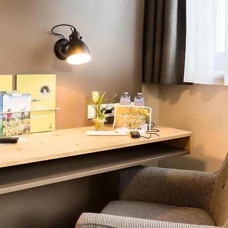 Jufa Am Hotel 3*